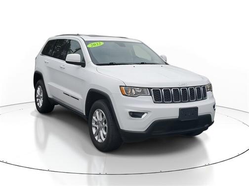 2022 Jeep Grand Cherokee LAREDO