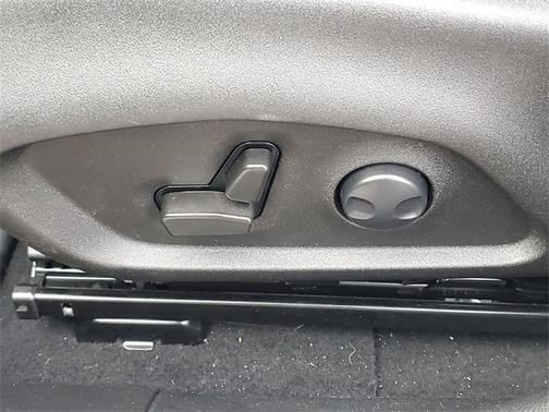 2023 Jeep Renegade LIMITED