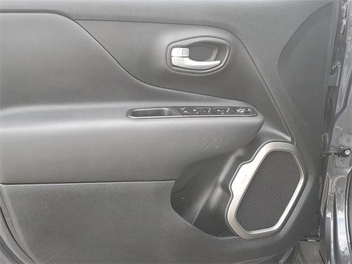 2023 Jeep Renegade LIMITED