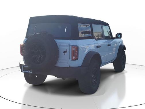 OXFORD WHITE 2023 Ford Bronco WILDTRAK