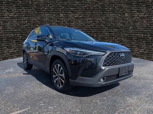 2024 Toyota Corolla Cross XLE