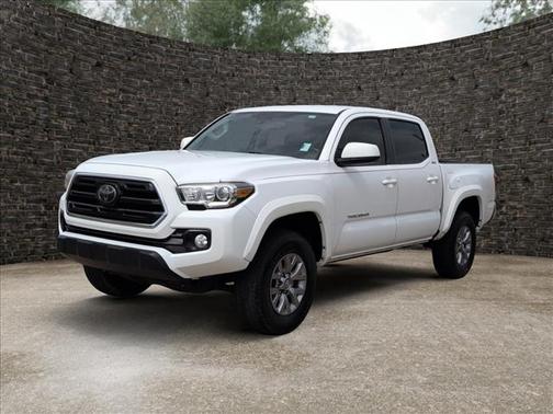 Super White 2018 Toyota Tacoma SR5