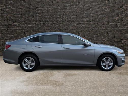 Sterling Gray Metallic 2024 Chevrolet Malibu LT
