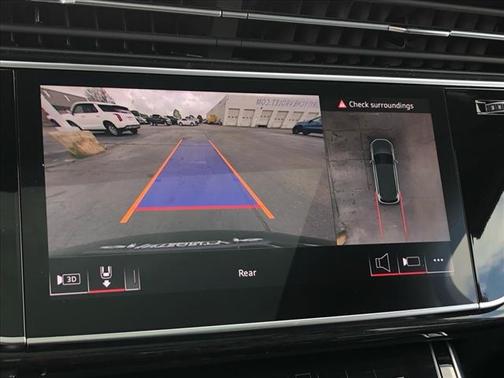2024 Audi Q7 45 Premium Plus