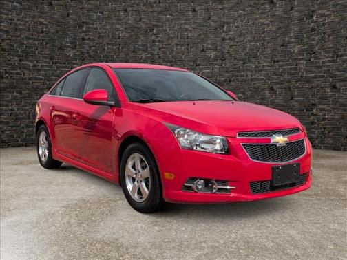 Red 2014 Chevrolet Cruze 1LT
