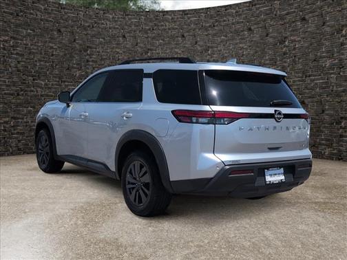 Brilliant Silver Metallic 2023 Nissan Pathfinder SV