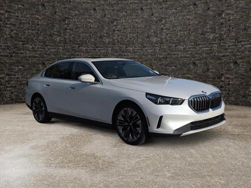 2024 BMW 530 i