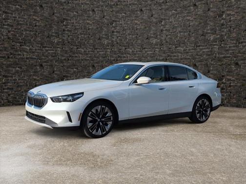 2024 BMW 530 i