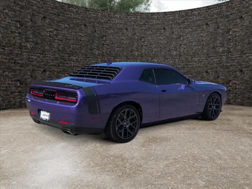 2018 Dodge Challenger 392 Hemi Scat Pack Shaker