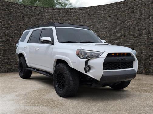 Super White 2016 Toyota 4Runner Trail Premium