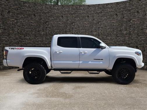 Super White 2021 Toyota Tacoma TRD Sport