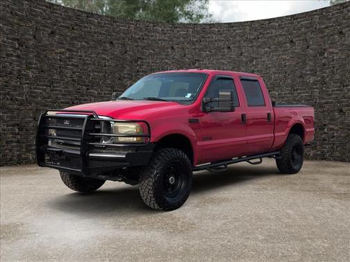 Red 2003 Ford F-250 XL