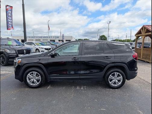 2024 GMC Terrain SLE