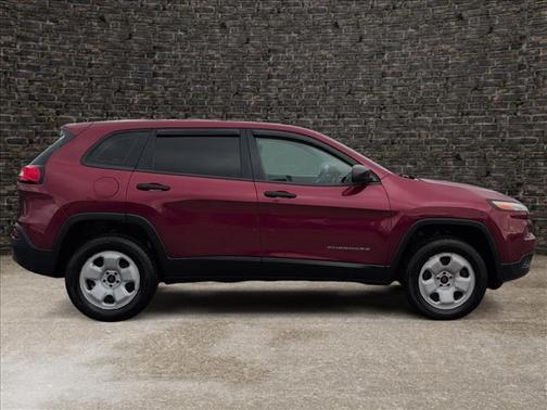 2017 Jeep Cherokee Sport