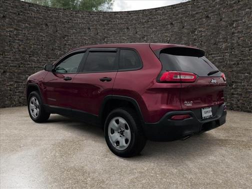 2017 Jeep Cherokee Sport