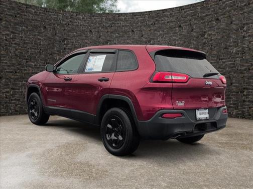 2017 Jeep Cherokee Sport