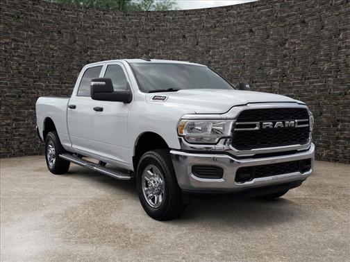 Bright White Clearcoat 2023 RAM 2500 Tradesman