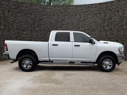 Bright White Clearcoat 2023 RAM 2500 Tradesman