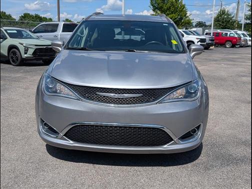 2019 Chrysler Pacifica Touring-L