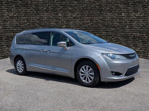 2019 Chrysler Pacifica Touring-L