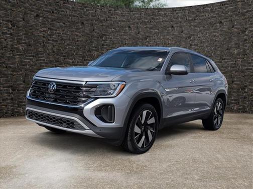 Silver Bird Metallic 2024 Volkswagen Atlas Cross Sport 2.0T SE w/Technology