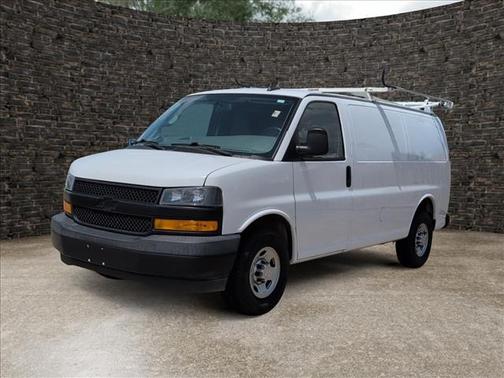 Summit White 2020 Chevrolet Express 2500 Work Van