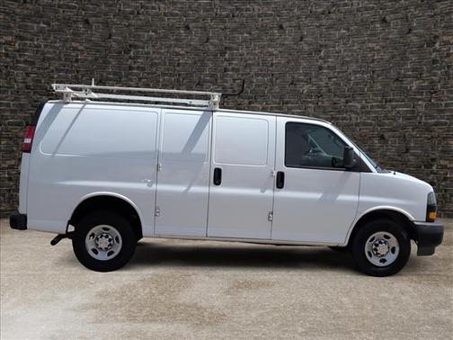 Summit White 2020 Chevrolet Express 2500 Work Van