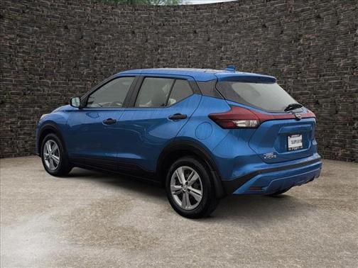 2022 Nissan Kicks S