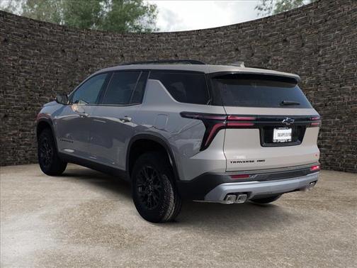 Sandstone Gray 2026 Chevrolet Traverse Z71