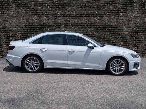 2023 Audi A4 45 S line Premium Plus