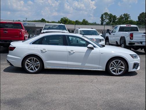 2023 Audi A4 45 S line Premium Plus