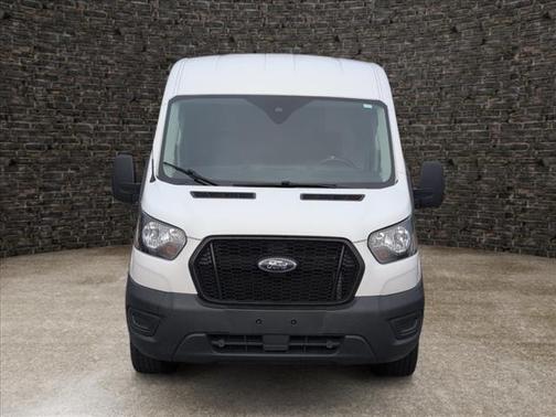 2022 Ford Transit-250 Base