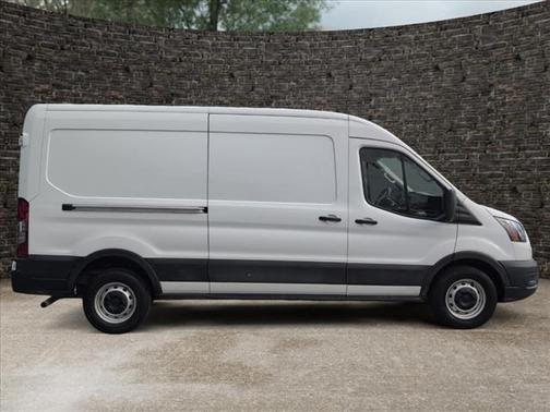2022 Ford Transit-250 Base