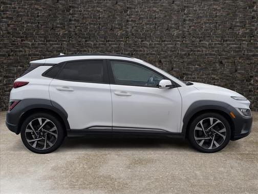 Lunar White 2022 Hyundai KONA Limited
