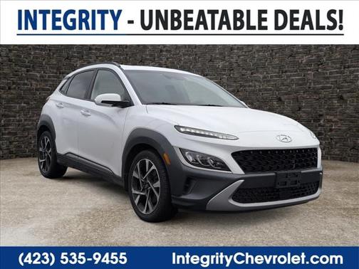 Lunar White 2022 Hyundai KONA Limited