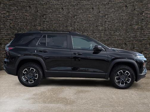 Mosaic Black Metallic 2026 Chevrolet Equinox ACTIV
