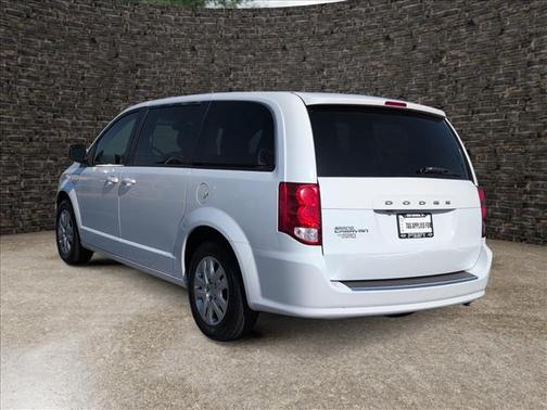 White Knuckle Clearcoat 2018 Dodge Grand Caravan SE