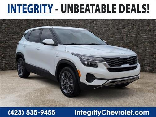 Snow White Pearl 2022 Kia Seltos LX