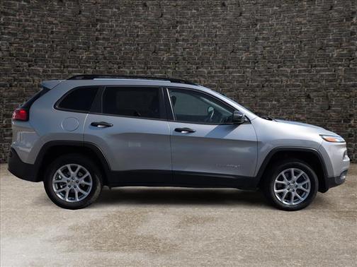 Billet Silver Metallic Clearcoat 2016 Jeep Cherokee Sport