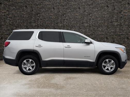 Quicksilver Metallic 2019 GMC Acadia SLE-1
