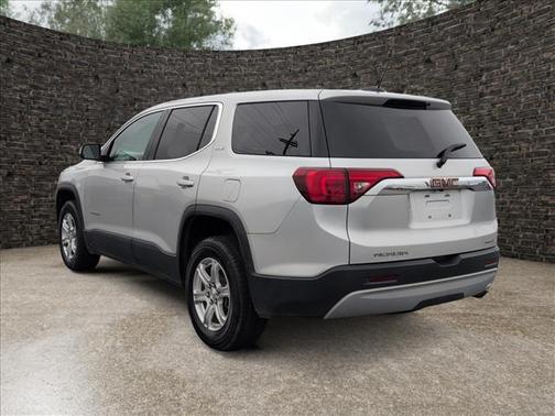 Quicksilver Metallic 2019 GMC Acadia SLE-1