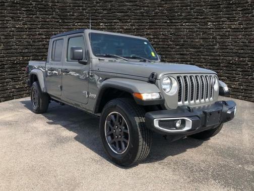 2023 Jeep Gladiator Overland
