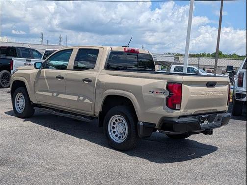 2024 Chevrolet Colorado WT