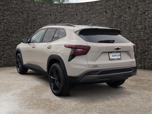 White Sand 2026 Chevrolet Trax ACTIV