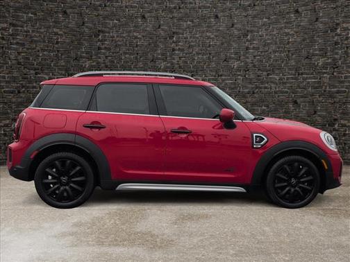 Chili Pepper Red 2022 MINI Countryman Cooper S ALL4