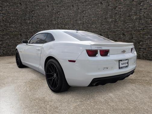 Summit White 2011 Chevrolet Camaro 2SS