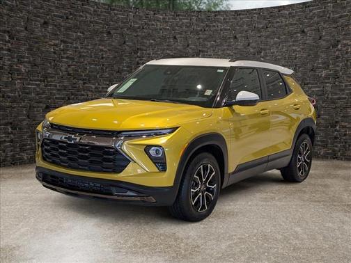 Nitro Yellow 2025 Chevrolet Trailblazer ACTIV