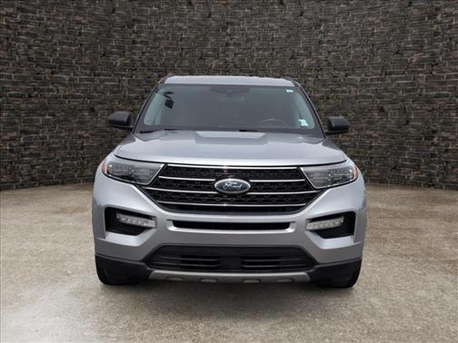 Silver Metallic 2021 Ford Explorer XLT