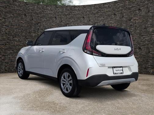Snow White Pearl 2024 Kia Soul LX