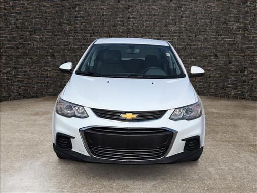 Summit White 2018 Chevrolet Sonic LT
